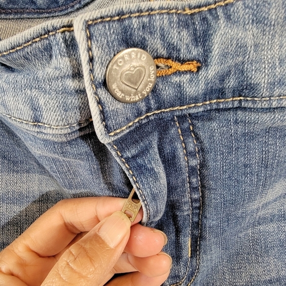 Torrid Womens Plus Size Jeans 20T Med Wash High-rise Skinny Stretchy Casual Cozy - Picture 6 of 10